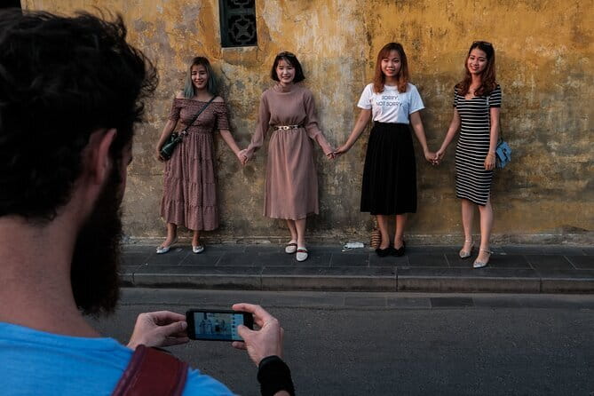 150-Minute Private Morning Old Town Photo Walk - What the photography teaching is really worth