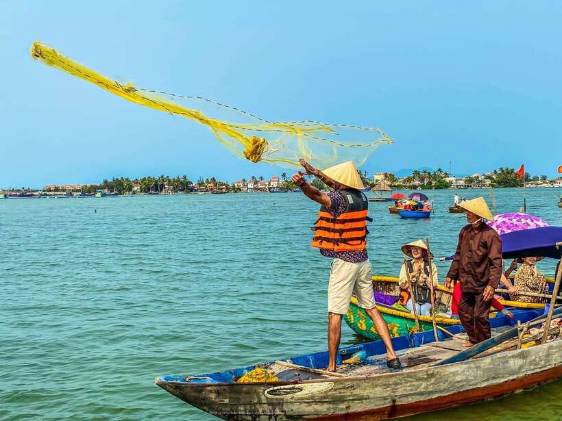 40 Minutes - Basket Boat Ride in the Water Coconut forest - How much value do you get for $5?