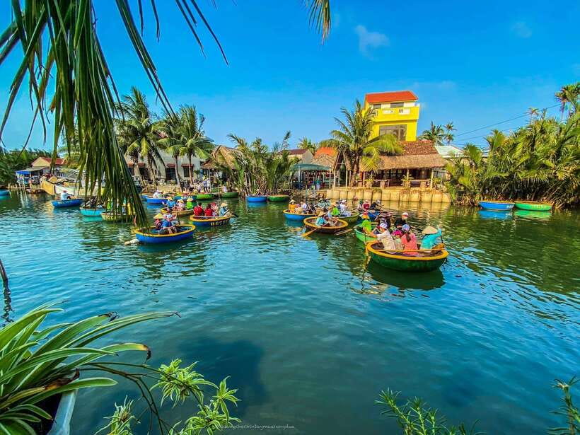 40 Minutes - Basket Boat Ride in the Water Coconut forest - Timing your ride for a better visit