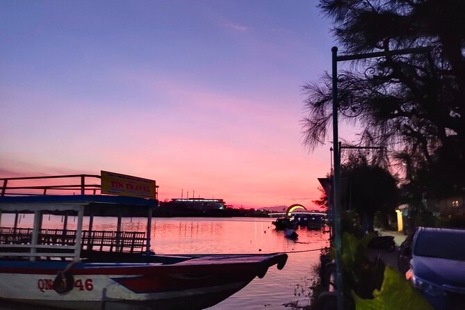 Amazing My Son Sunset Deluxe Small Group tour - Banh mi on the boat