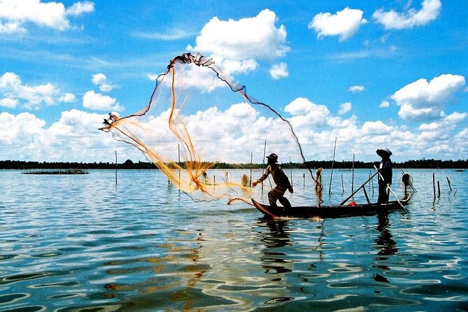 Basket Boat in Hoi An( visit water coconut forest,Crab fishing ) - Meeting Tram and Reaching the Boat