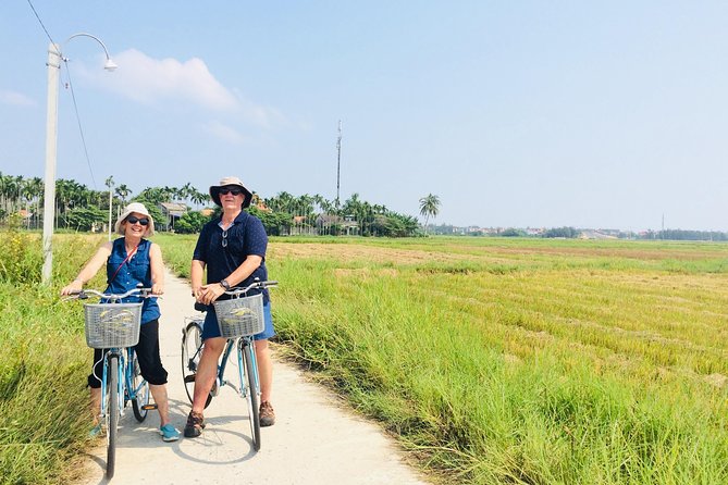 Basket Boat Ride and Old Town Walking Private Tour - The advantage of a private guide