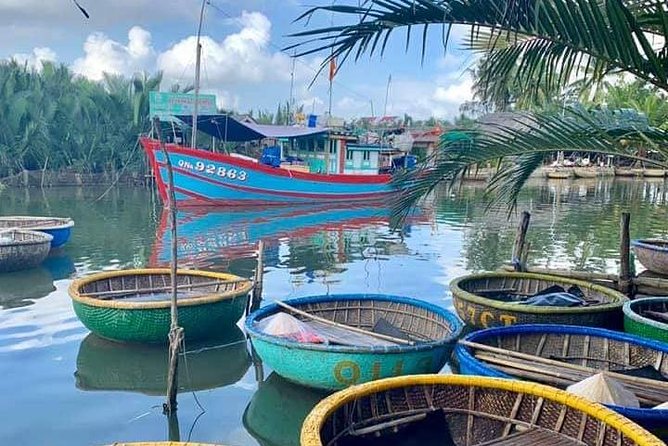 Basket Boat Riding at Bay May coconut village - What the 45-minute route feels like