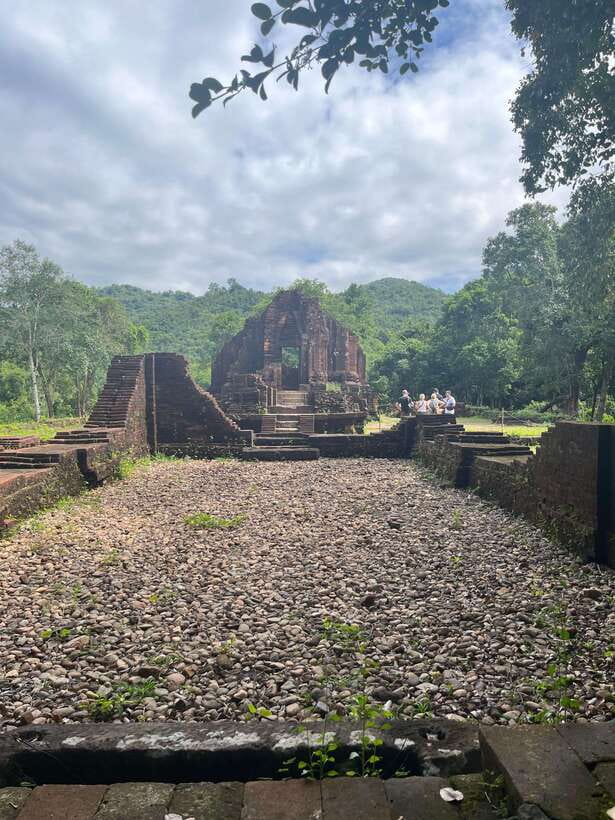 Best tour/ transfer to My Son Sanctuary - Choosing between guided tour and transfer only