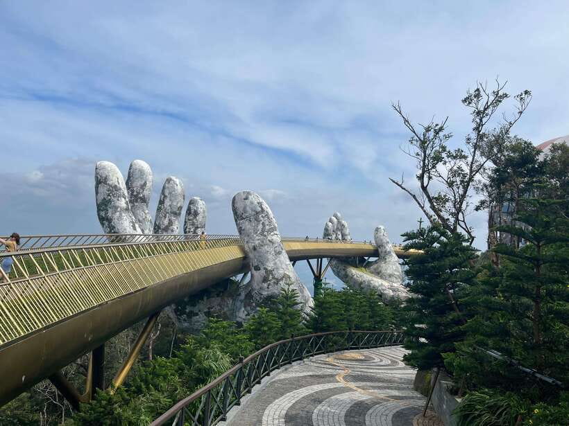 Best Tours/ Transfer to Bana Hills & Golden Bridge - Walking across the Golden Bridge