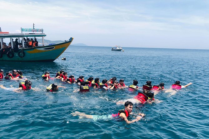 Cham Island Day Tour & Snorkeling from Hoi An with Group tour - Au Thuyen, Hai Tang Pagoda, and Ong Temple