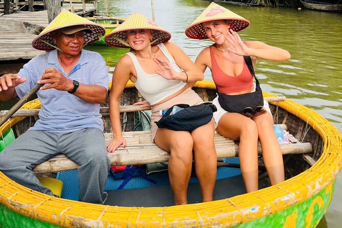 Coconut Basket Boat Ride by Hangcoconut - Transport, photos, and communication on the day