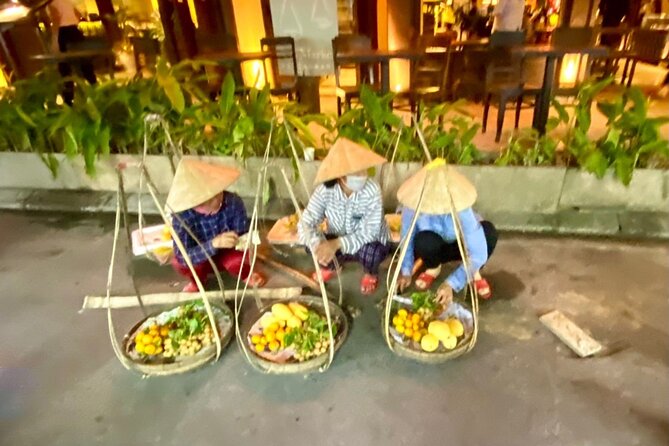 Coconut Jungle Eco & Hoi An City Tour With Boat Ride - Hoi An Night Market after dark