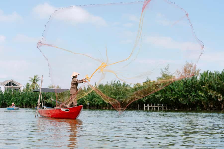 COOKING CLASS & BASKET BOAT - Who will enjoy this experience most