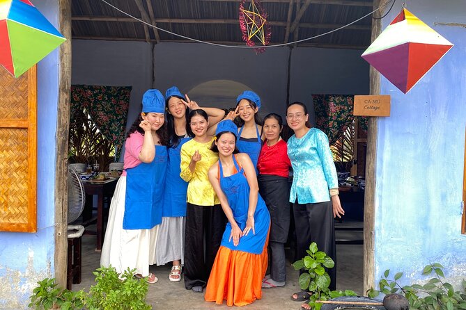 Cooking Class Hoi An - Organic Garden - Farming Tour-Handicrafts - Folk games add a local break