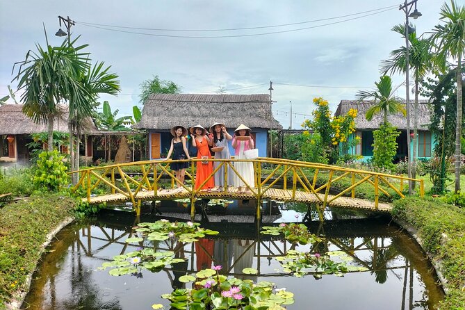 Cooking Class Hoi An - Organic Garden - Farming Tour-Handicrafts - Making a herbal drink from garden ingredients
