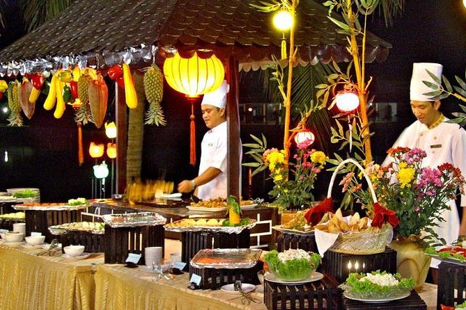 Cooking Class , Local Market , Basket Boat And CRABS FISHING - Two hours with an expert chef