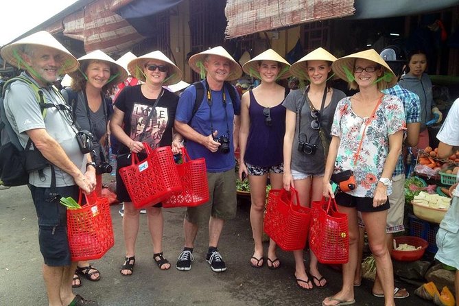 Cooking Class , Local Market , Basket Boat And CRABS FISHING - Pool, towels, and showers after lunch