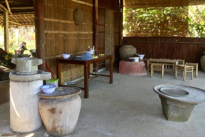 Cooking class, market tour and basket boat tour - Why the market visit makes the cooking class better