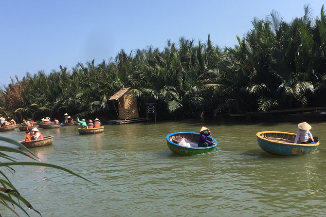 Cooking class, market tour and basket boat tour - What the $28 price covers