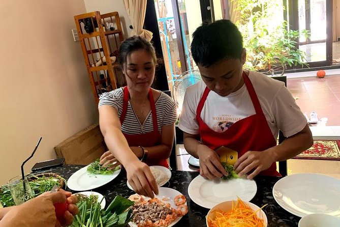 Cooking with Jolie in Hoi An and Lantern making class (JHA4) - Guides, group size, and the feel of the day
