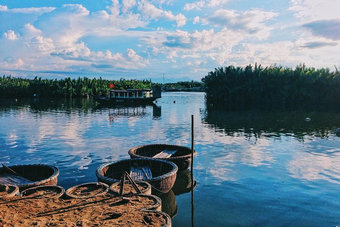Countryside bike tour, basket boat and cooking class - Why this half-day tour works so well in Hoi An
