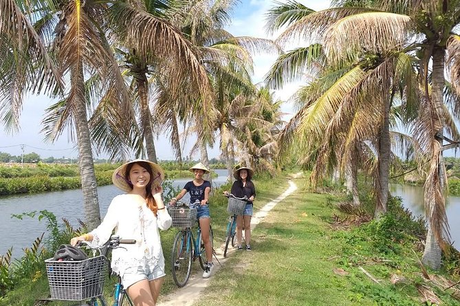 Countryside bike tour, basket boat and cooking class - Cooking four Vietnamese dishes from start to finish