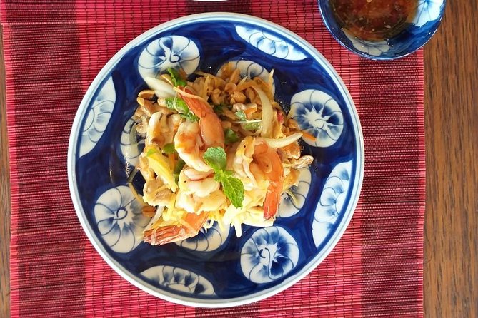 Countryside bike tour, basket boat and cooking class - Is $33 a good value?