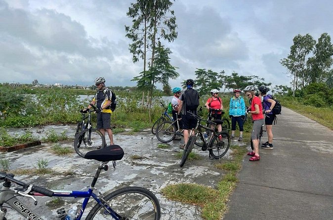 Cycle to Hue Via Hai Van Pass - Heat, clothing, and effort
