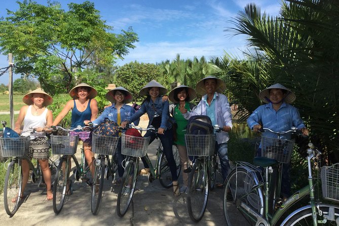 Cycling, Buffalo, Basket Boat ride in Hoi An - Guides, communication, and the human side