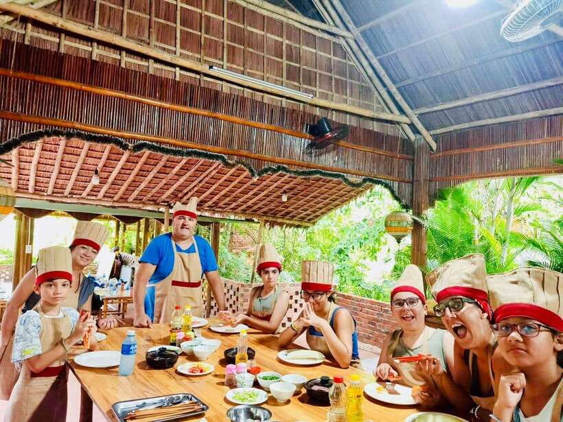 Da Nang/Hoi An: Market Tour, Basket Boat Ride, Cooking Class - Key points to know before booking