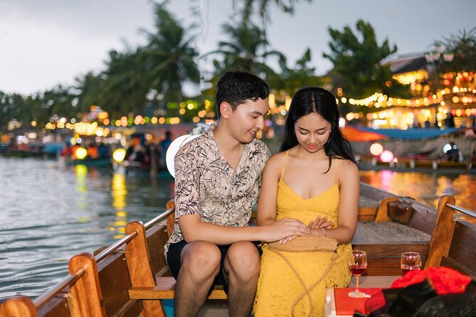 Discover Hoi An by Bamboo Basket and Lantern Boat - A two-hour introduction to Hoi An after dark
