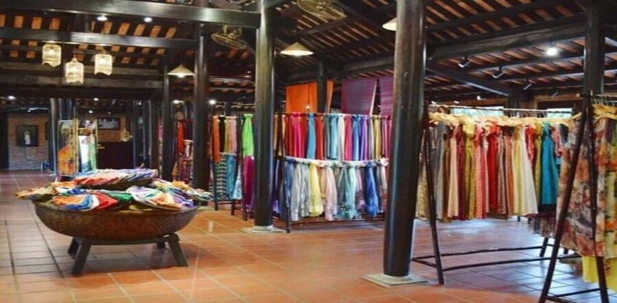 Discover Traditional Silk Process in Hoi An Silk Village - Watching silk become fabric