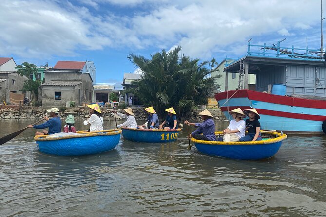 Experience Hoi An Vegetarian Cooking Class with Basket Boat Ride - Eating the meal in a quiet village setting