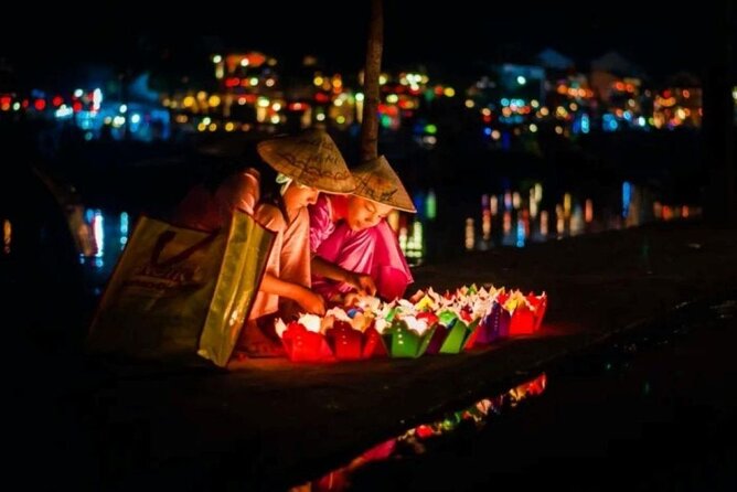 Experience Night Boat Trip and Floating Lantern on Hoai River - A Short Boat Ride With a Meaningful Ritual