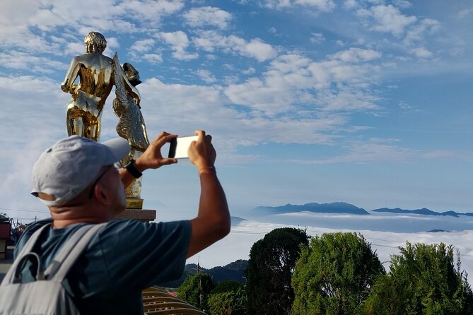 Explore Golden Bridge Sunset Private Tour from Hoi An/ Da nang - The guides and the service angle