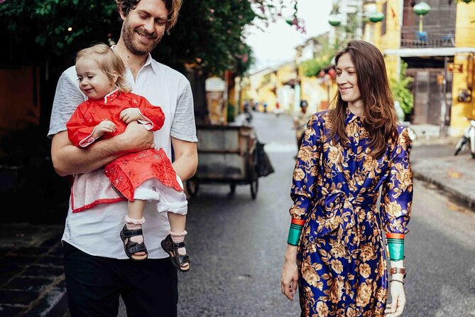 Family Photography Tour in Hoi An - Bridge Pagoda and the first family pictures