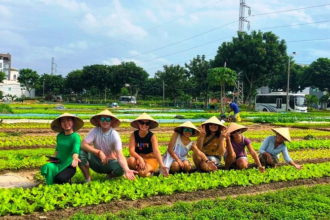 Farming- Market- Lantern making- Coffee- Cooking (JHA4) - Shopping for ingredients at a Hoi An market