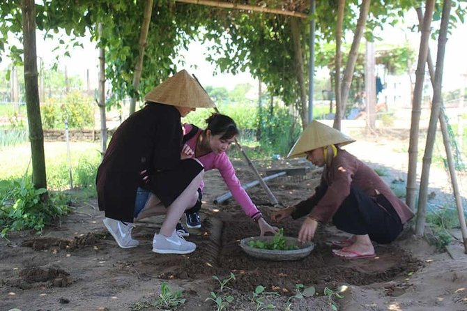 Farming with the Local Famers - Starting with a welcome drink and village introduction