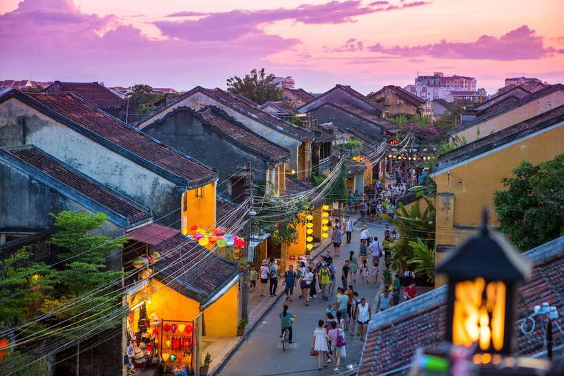 From Da Nang: Marble Mountains - Hoi An afternoon tour - Non Nuoc Village shows the work behind the souvenirs