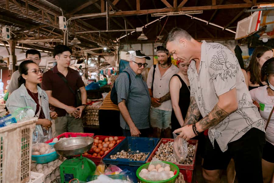 From Hoi An: Market Tour, Basket Boat Ride and Cooking Class - Guide quality and group size matter