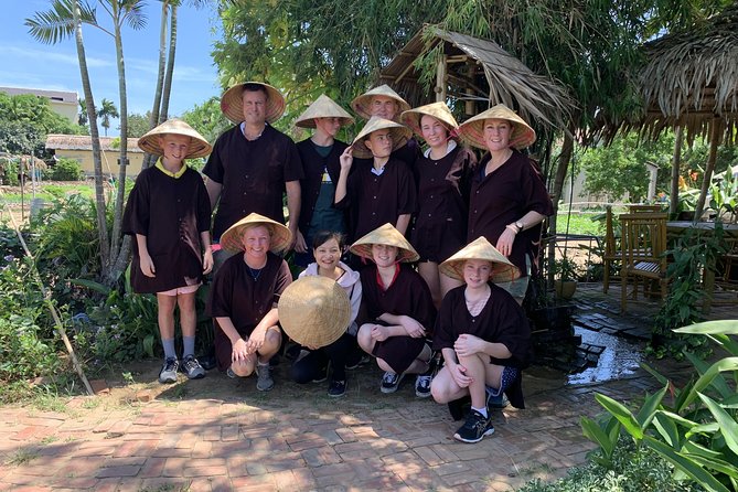 Full Experience Tour: Cooking Class & Basket Boat at Eco-Village - Making rice paper by hand