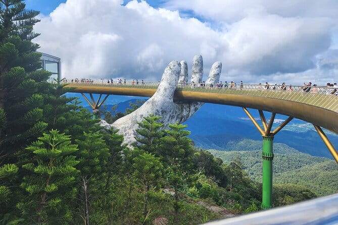 Fullday rental car- Explore Da Nang- Ba Na hills & Hoi an lantern - What the chauffeur service does, and what it does not