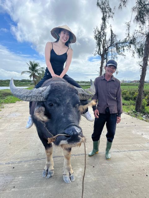 Funny day cycling, Buffalo riding and Basket boat - Rice farming, local tea, and village stories