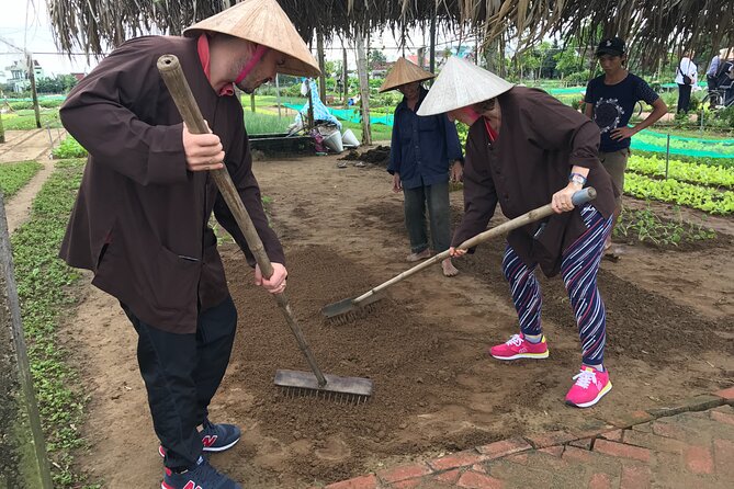 Gardening at Tra Que Vegetable Village and cooking class - Who will enjoy this Hoi An morning