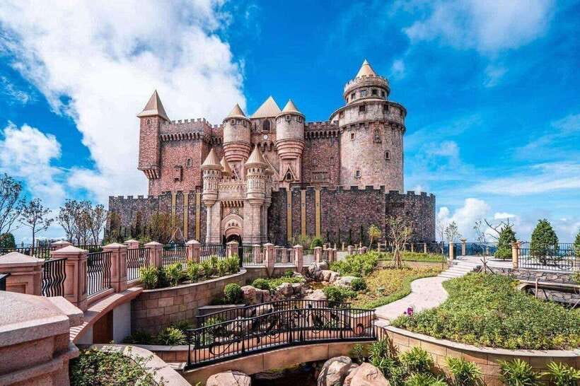 Golden Bridge - Ba Na Hills Day Trip From Hoi An or Da Nang - Key points at a glance