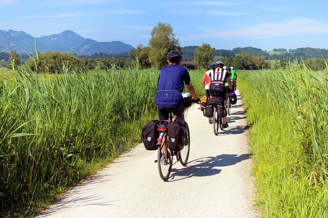 Half-day Hoi An Countryside Bike Tour and Basket Boat with Lunch - Why Cam Kim Island makes a good half-day escape