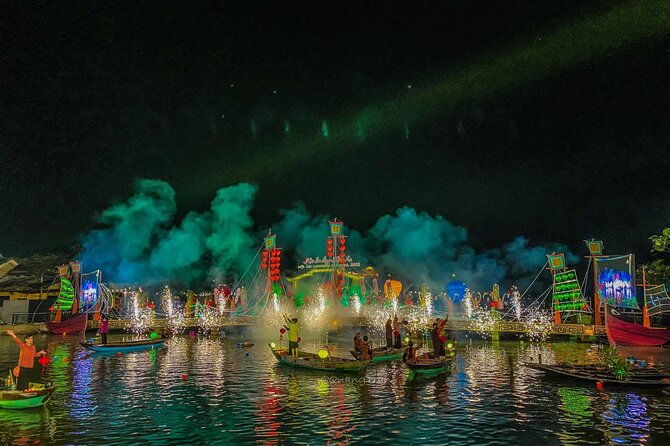 Hoai River Boat Trip by Night with Release Lantern - Lanterns, prayers, and a little patience