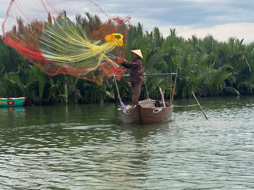 Hoi An Ancient Town & Coconut Village Basket Boat Tour - Should you book the Cam Thanh and Hoi An tour?