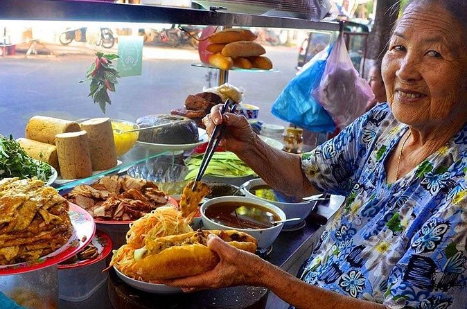 Hoi An Ancient Town - Night Market Street Food Walking Tours - What $45 buys you in Hoi An