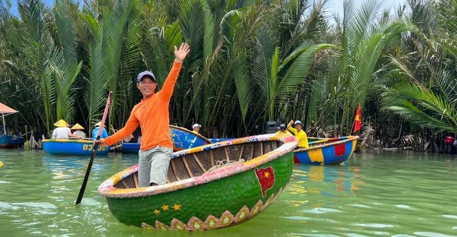 Hoi An Basket Boat - What Happens When You Arrive at Hoi An Basket Boat