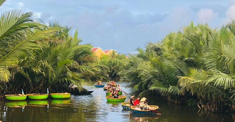 Hoi An Basket Boat & Coconut Forest Experience From Da Nang - A short stop at the fisherman’s house