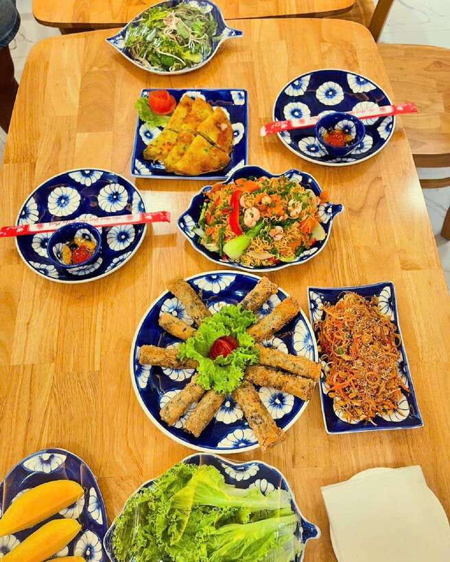 Hoi An: Basket Boat Ride, Cooking Class by Hangcoconut - How the experience feels for different types of visitors