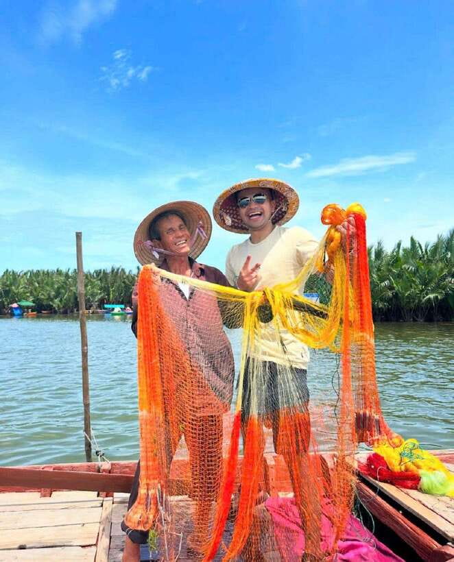 Hoi An: Basket Boat Ride in the BẢY MẪU Coconut Forest - What this Bay Mau coconut forest ride is really like