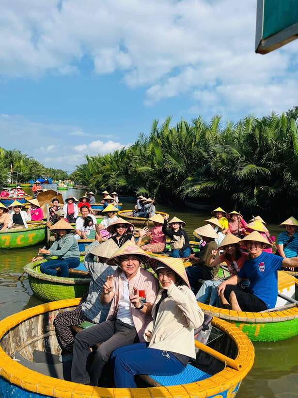 Hoi An: Basket Boat Ride in the BẢY MẪU Coconut Forest - Choosing your time, transport, and comfort level